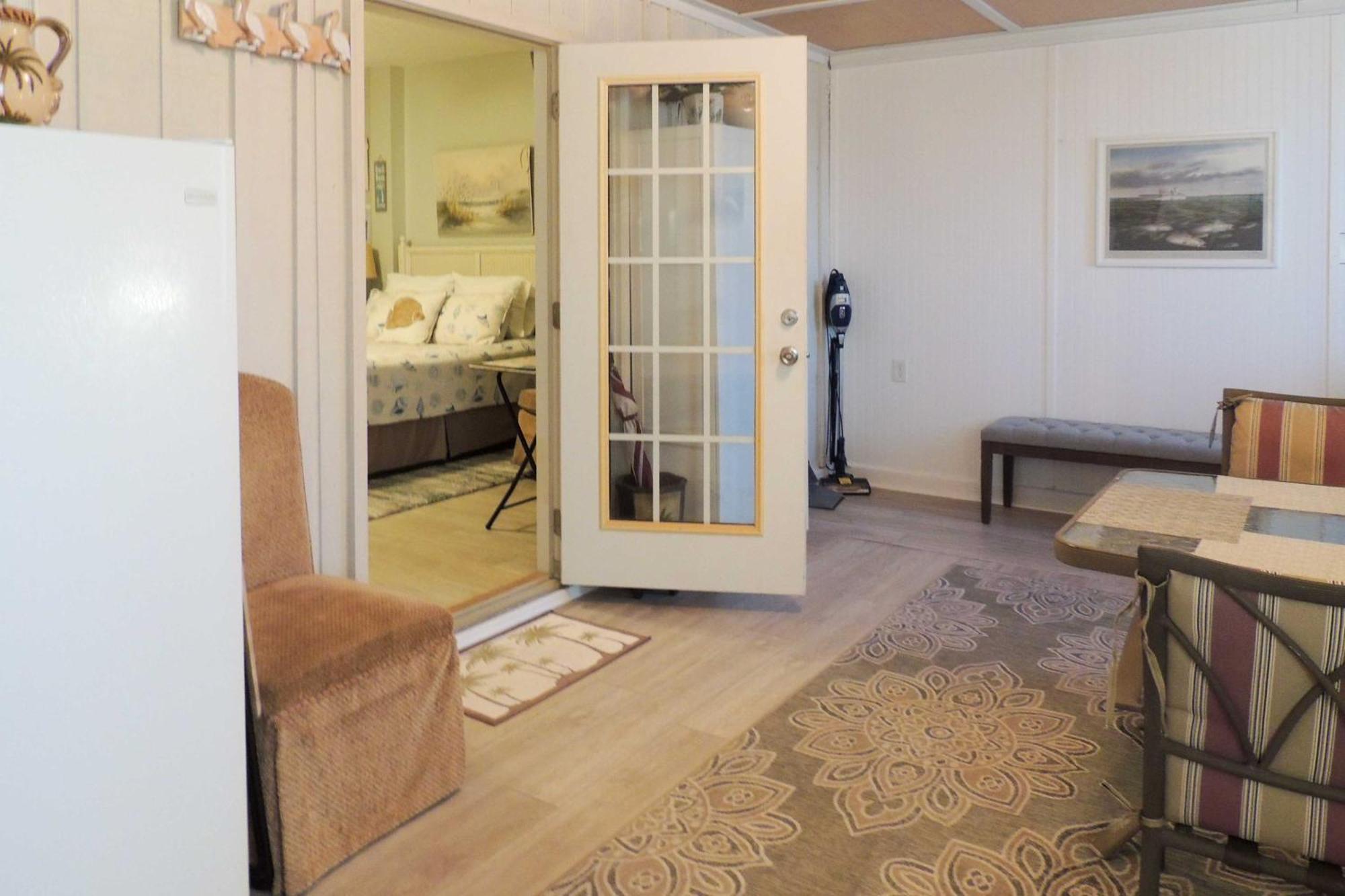 Sneads Ferry Vacation Rental Studio With Water Views Exterior photo